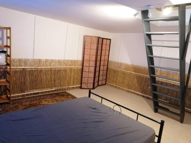 Appartement Avec Jardin Au Calme Монтрей Екстер'єр фото